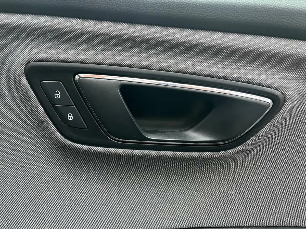 2019-seat-leon-10-tsi-se-dynamic-estate-big-45