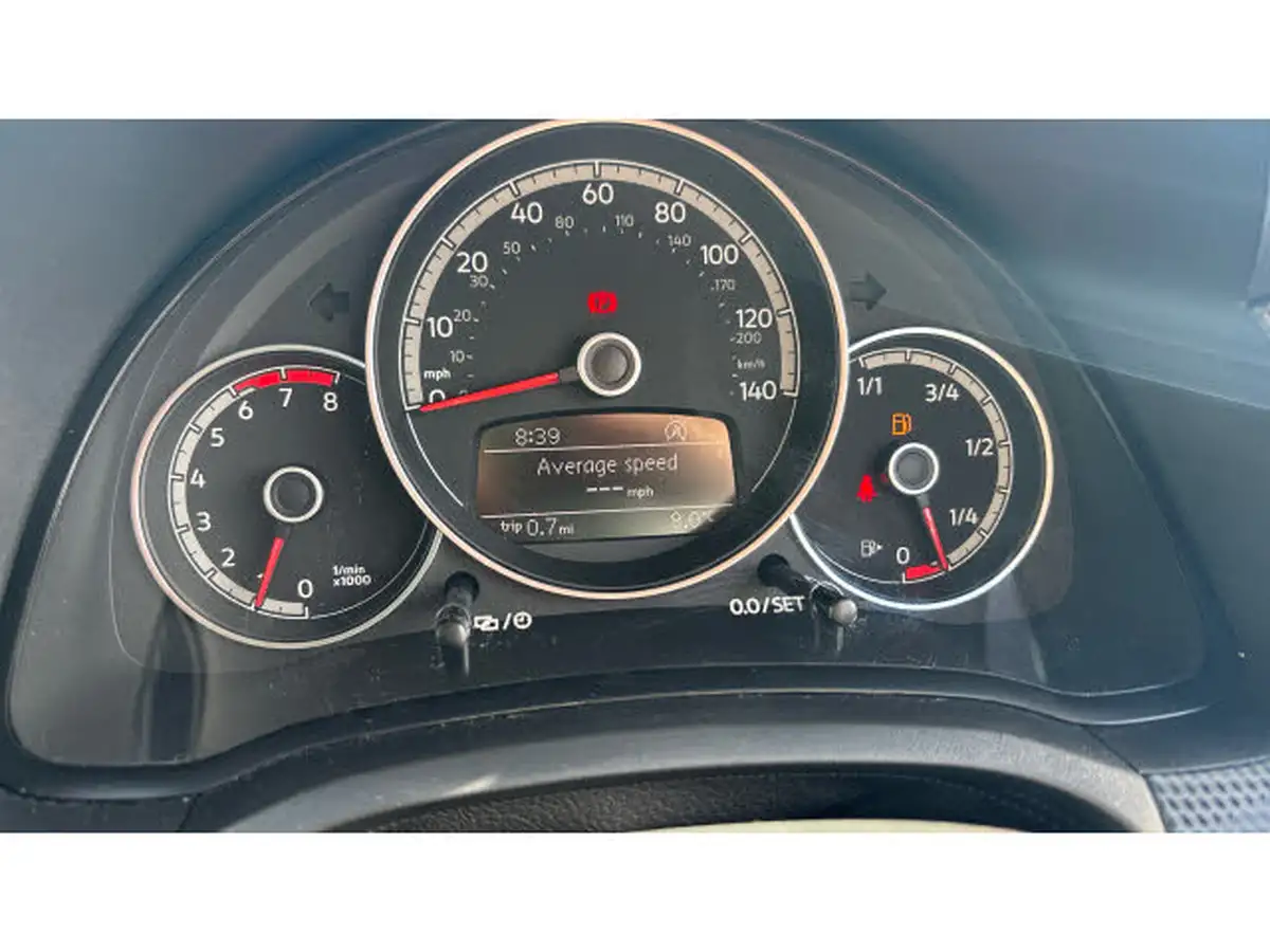 2022-volkswagen-up-10-up-5d-big-17