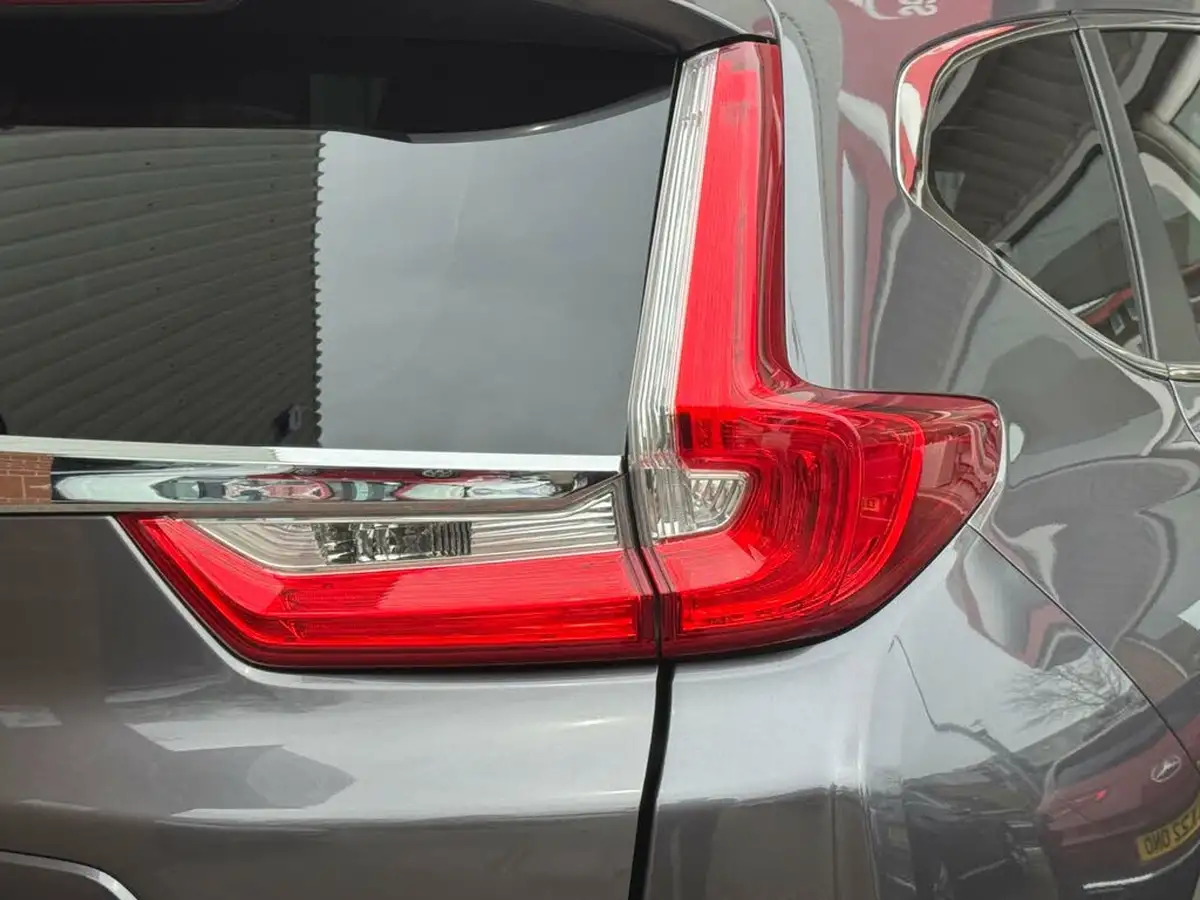 2023-honda-cr-v-20-i-mmd-sr-big-36