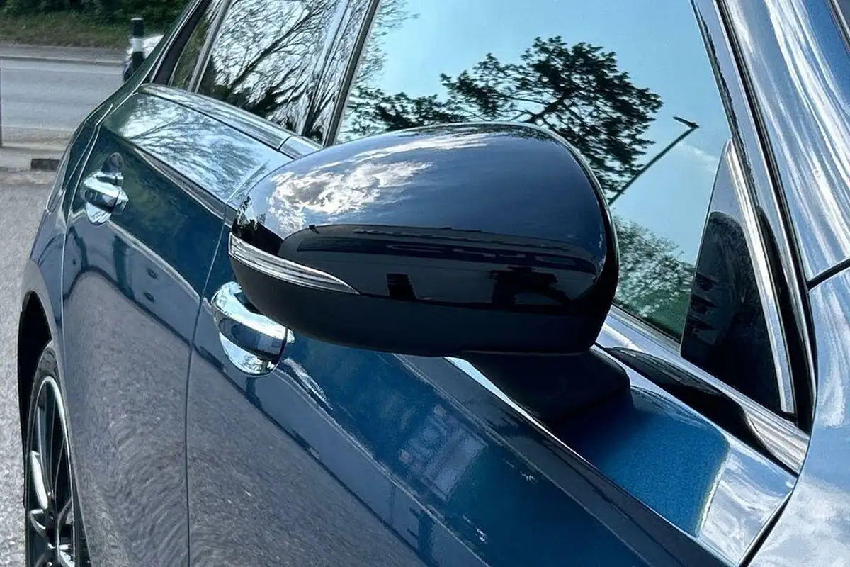 2022-mercedes-benz-a-class-13-a250e-amg-line-premium-plus-night-edition-saloon-4d-big-50