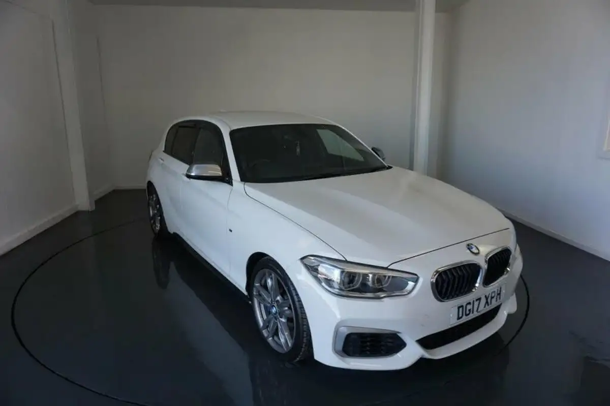 2017-bmw-1-series-30-m140i-5d-big-13