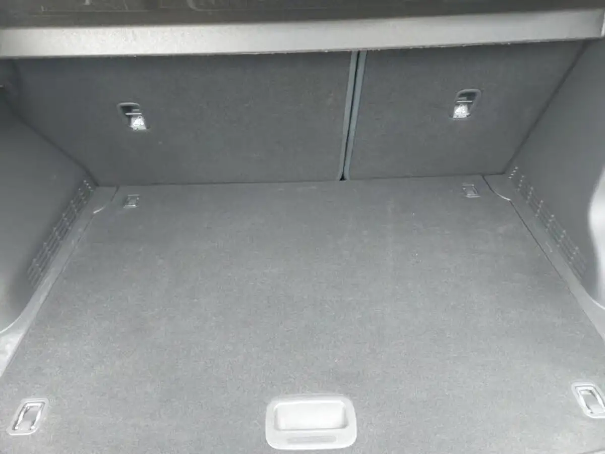 2019-hyundai-kona-16-t-gdi-premium-gt-1-tone-roof-big-7