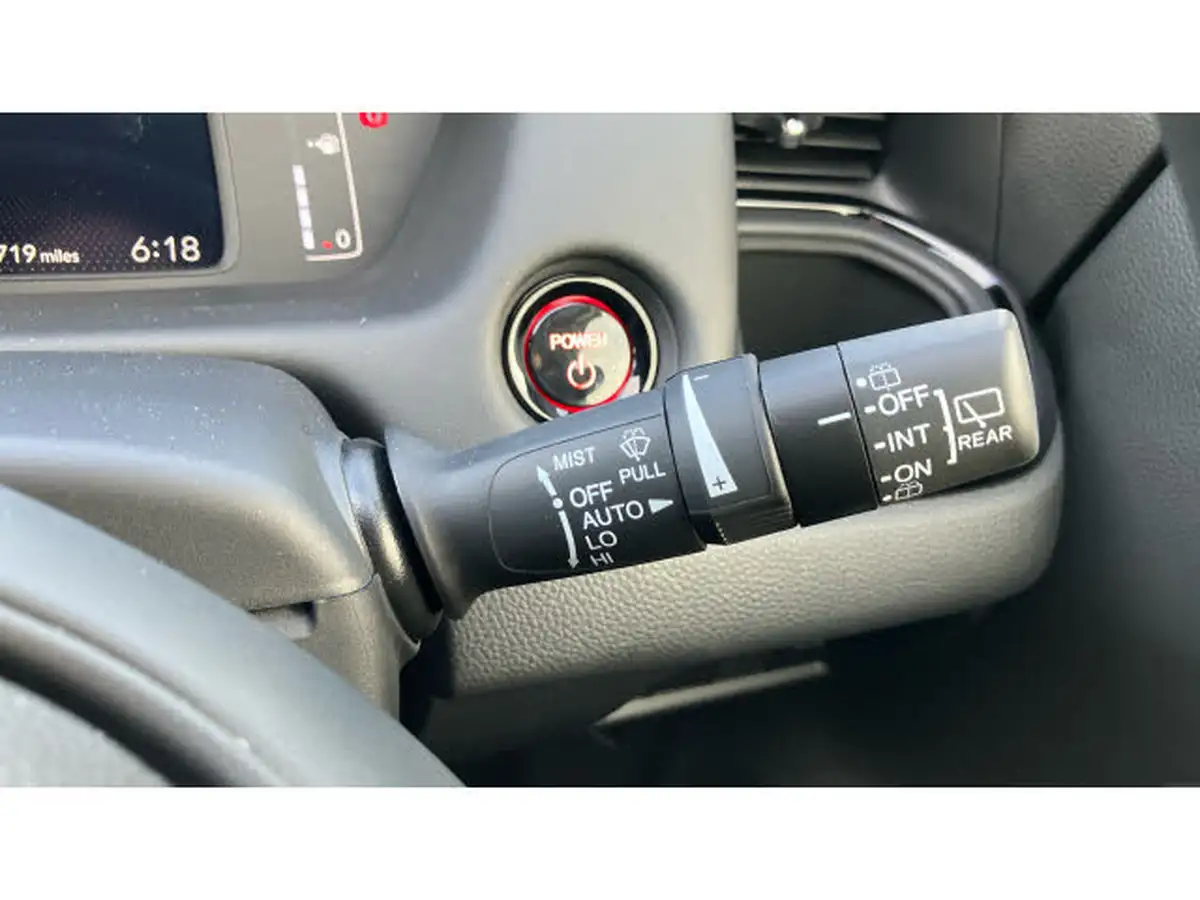 2025-honda-jazz-15-i-mmd-crosstar-advance-big-15