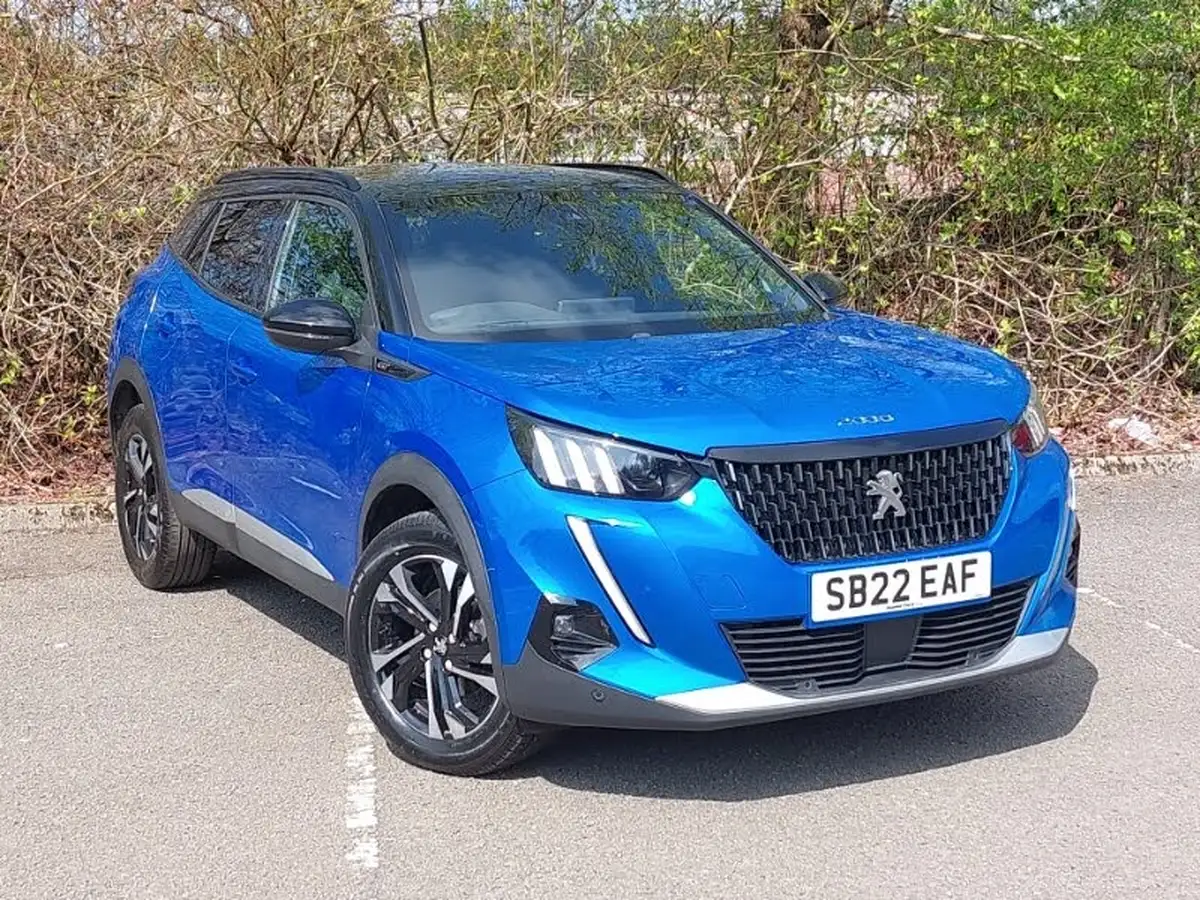 2022-peugeot-2008-suv-12-puretech-gt-big-0