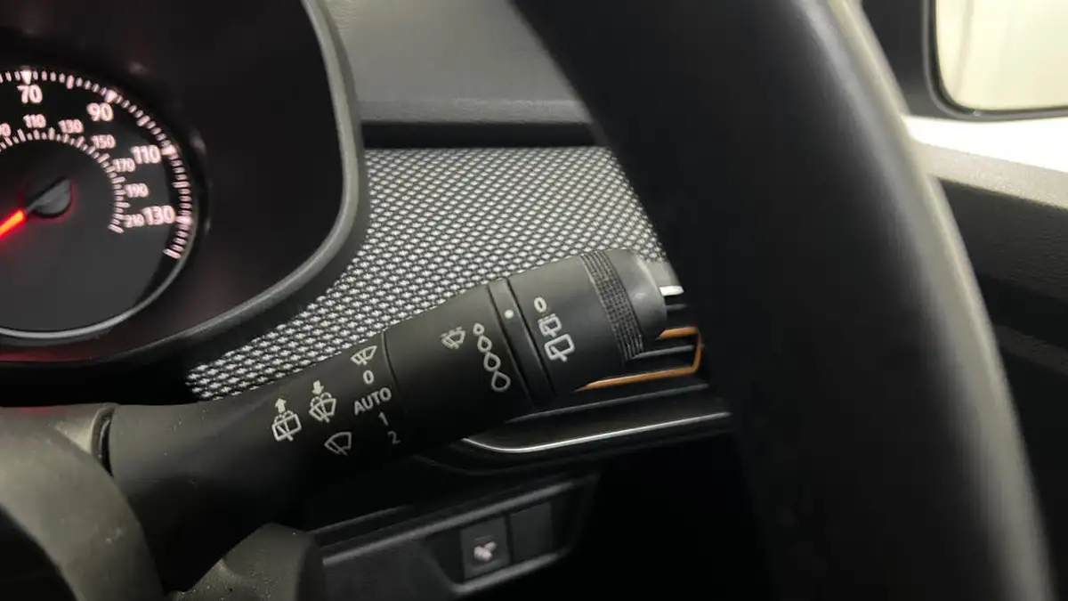 2021-dacia-sandero-stepway-10-tce-comfort-90bhp-big-24