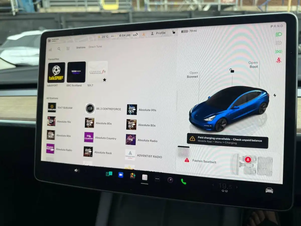 2022-tesla-model-3-e-long-range-big-44