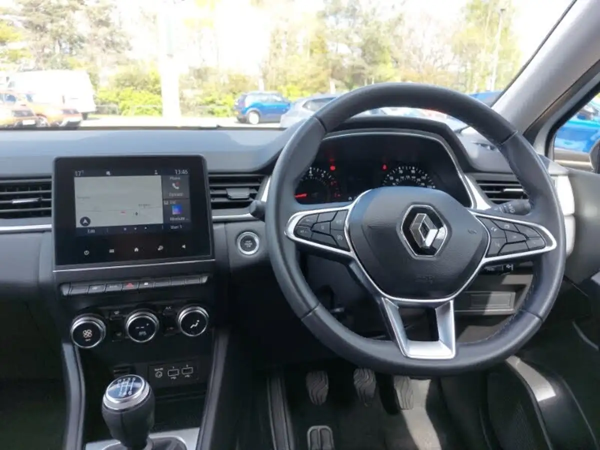 2022-renault-captur-13-tce-iconic-edition-big-6