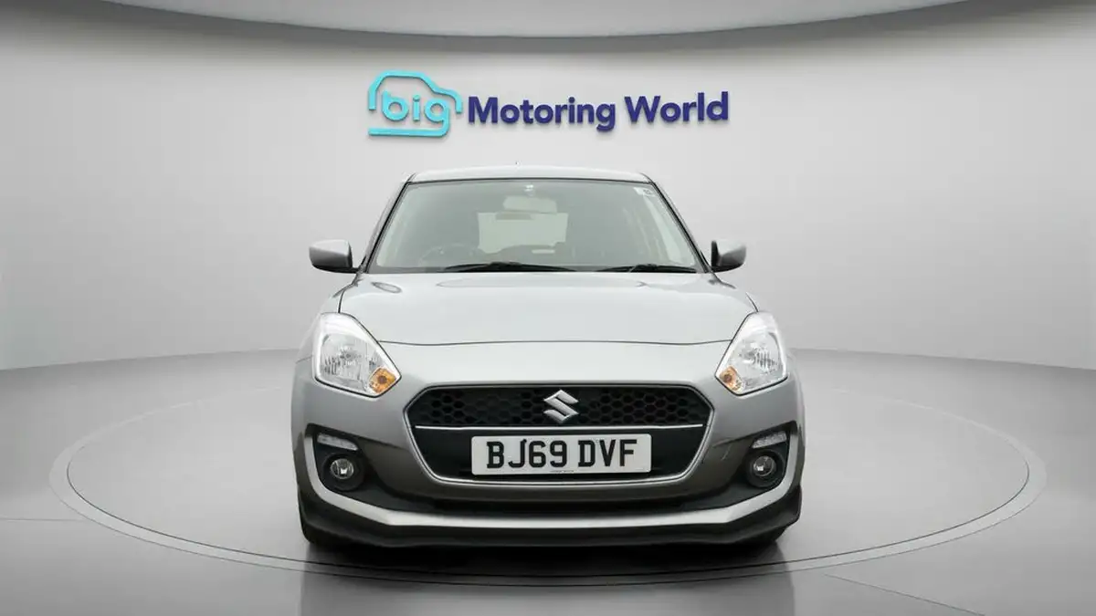 2019-suzuki-swift-12-dualjet-attitude-big-1