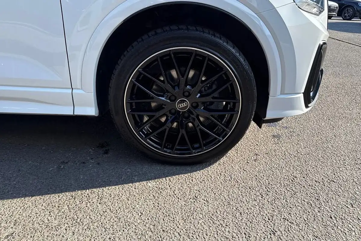 2024-audi-q2-15-35-tfsi-black-edition-s-tronic-big-9