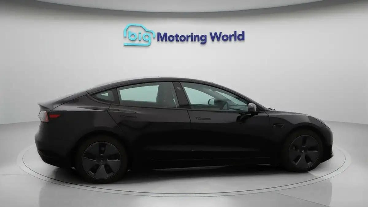 2021-tesla-model-3-e-standard-plus-big-8