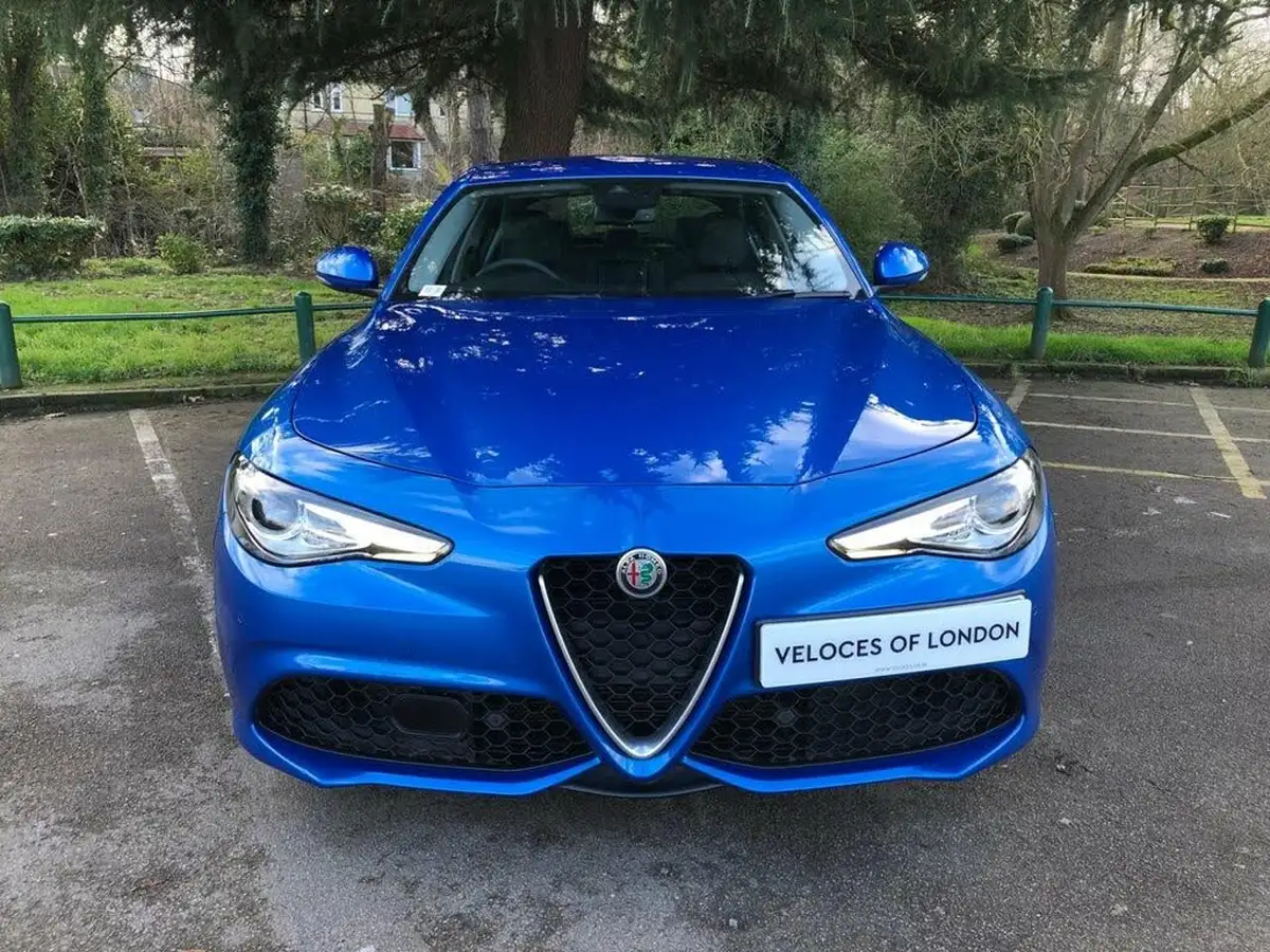 2018-alfa-romeo-giulia-20-veloce-big-1