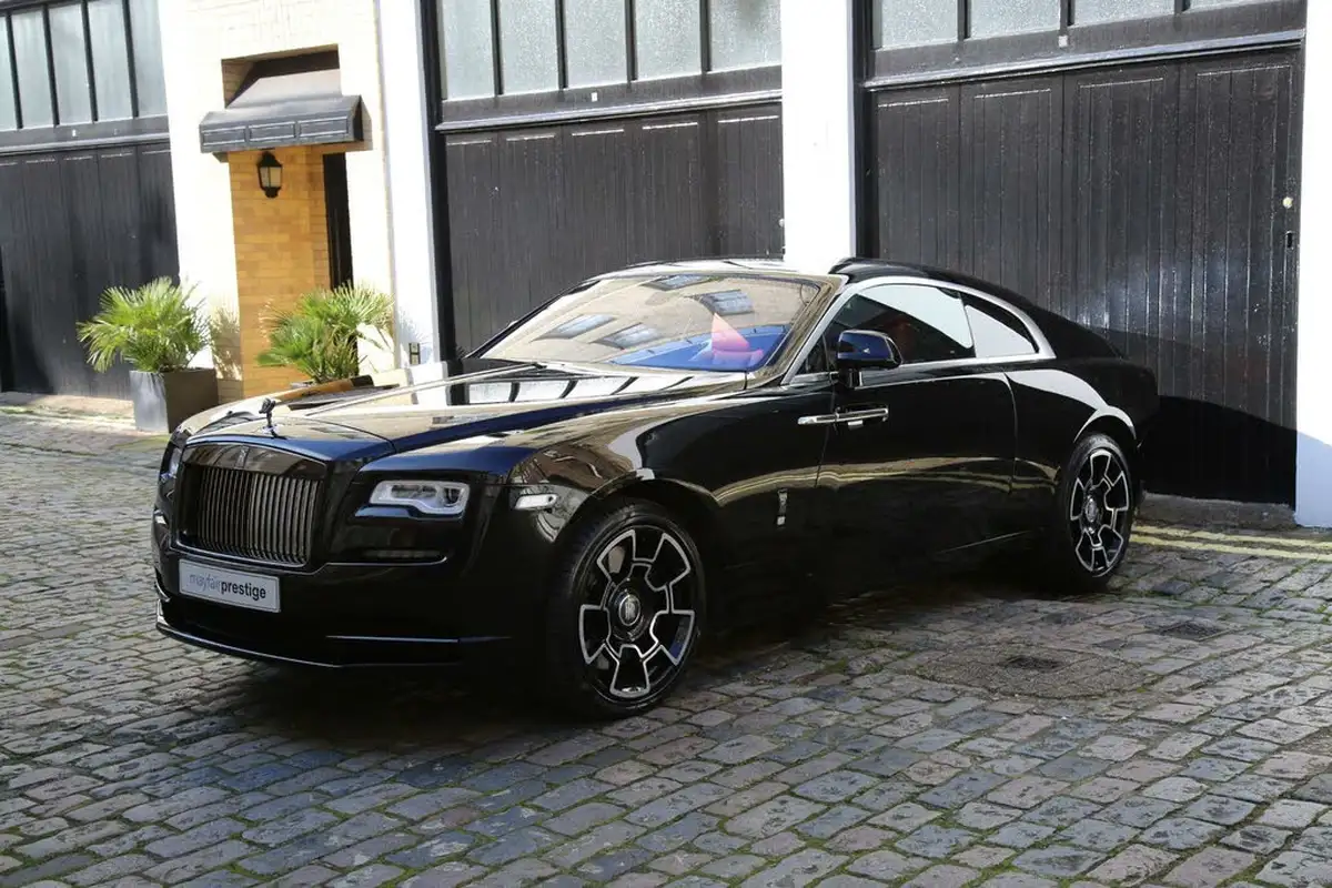 2017-rolls-royce-wraith-66-no-trim-big-8