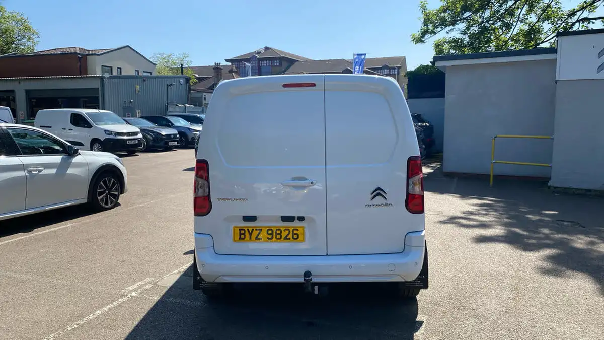 2023-citroen-berlingo-15-bluehdi-1000-driver-edition-130pseu6d-eat8-big-8
