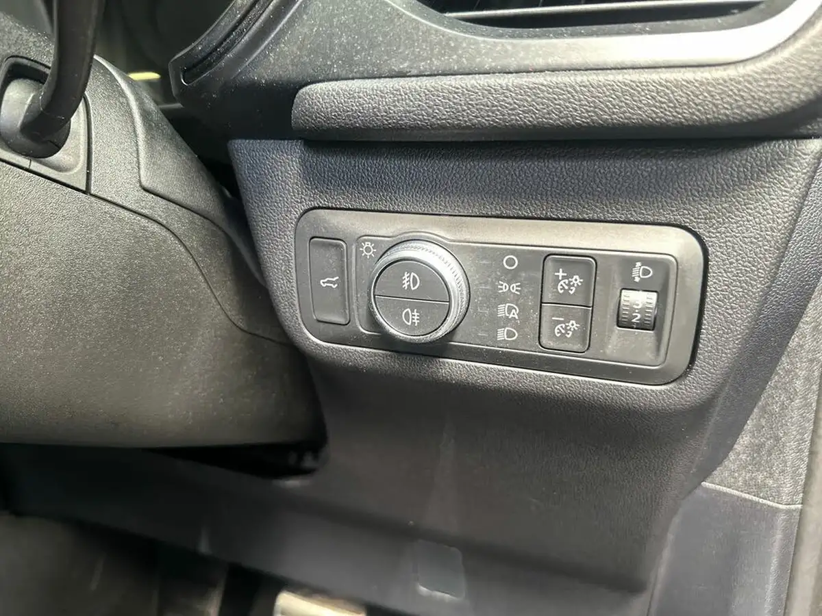 2022-ford-kuga-25t-st-line-edition-190ps-fhev-big-22