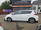 2015-toyota-auris-18-vvt-i-hsd-excel-hatchback-e-cvt-small-8