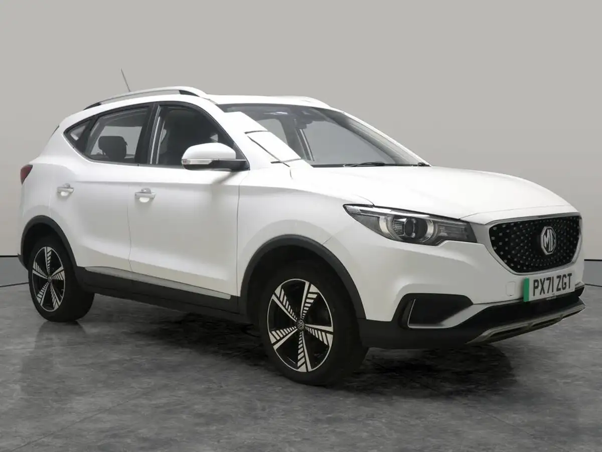 2021-mg-zs-suv-e-exclusive-ev-big-10