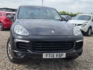 2015-porsche-cayenne-30td-small-0
