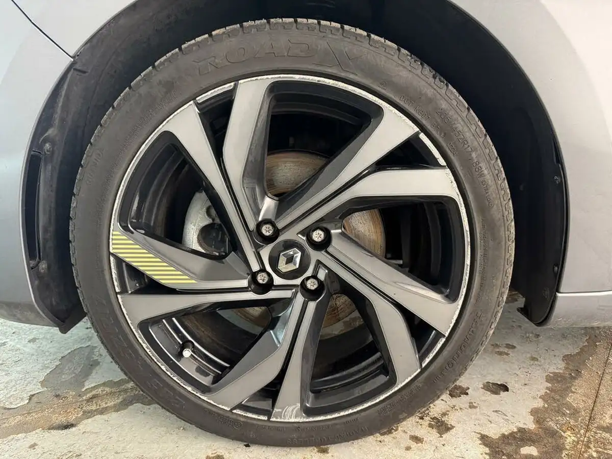 2023-renault-clio-16-engineered-big-35
