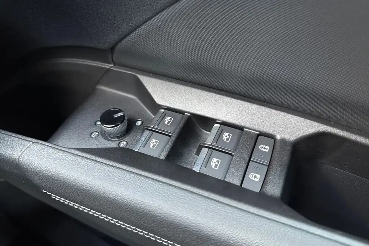 2024-audi-q4-e-tron-45e-s-line-sportback-auto-big-59