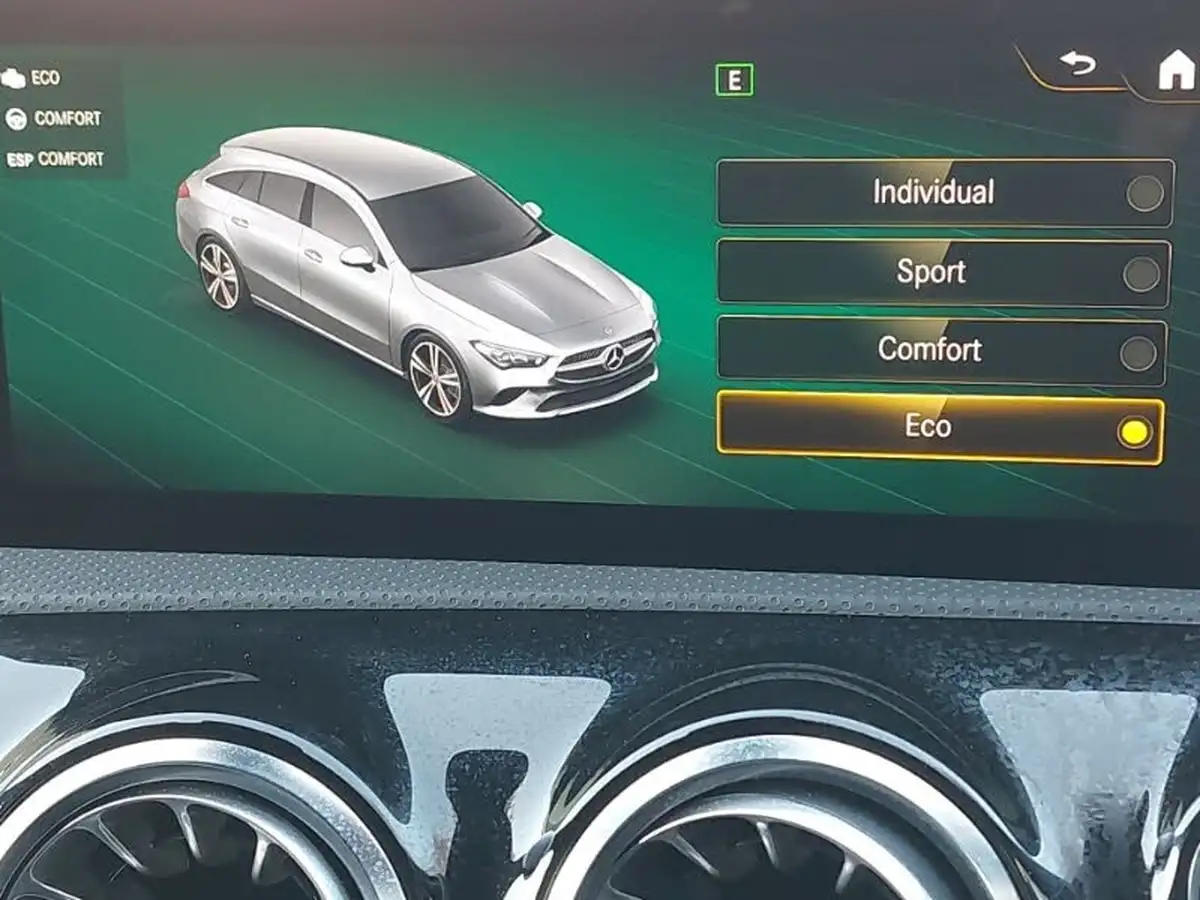2022-mercedes-benz-cla-13-cla-200-amg-line-premium-shooting-brake-5d-big-15