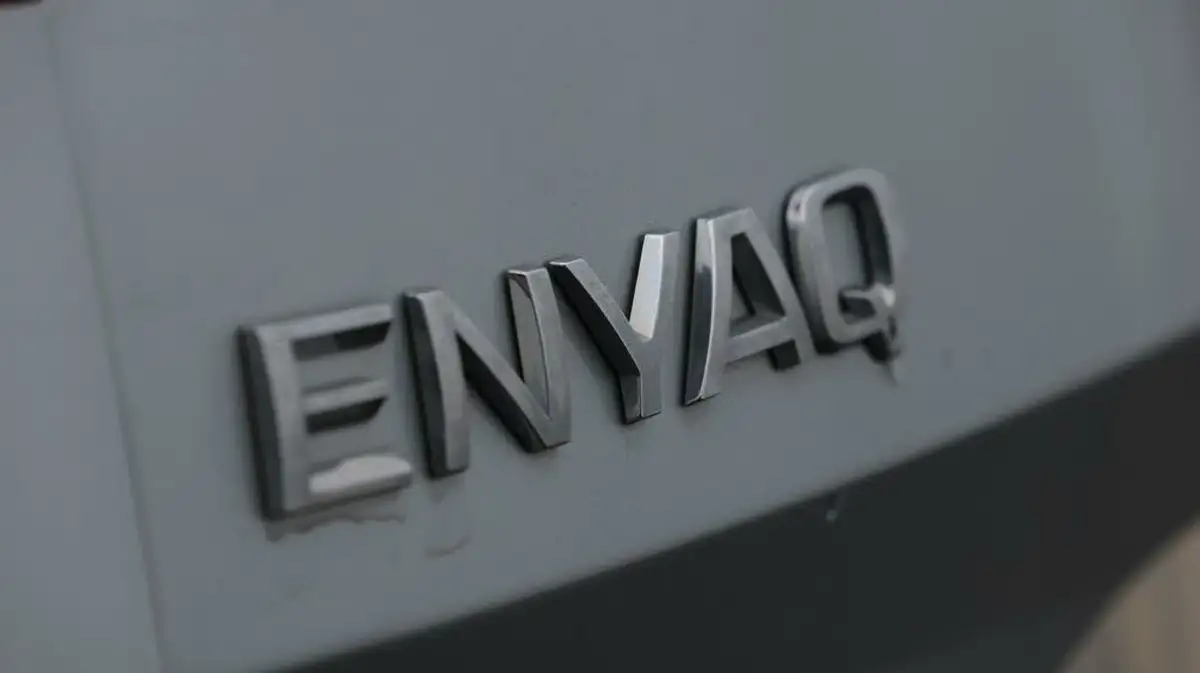 2021-skoda-enyaq-e-80-loft-82-kwh-big-20