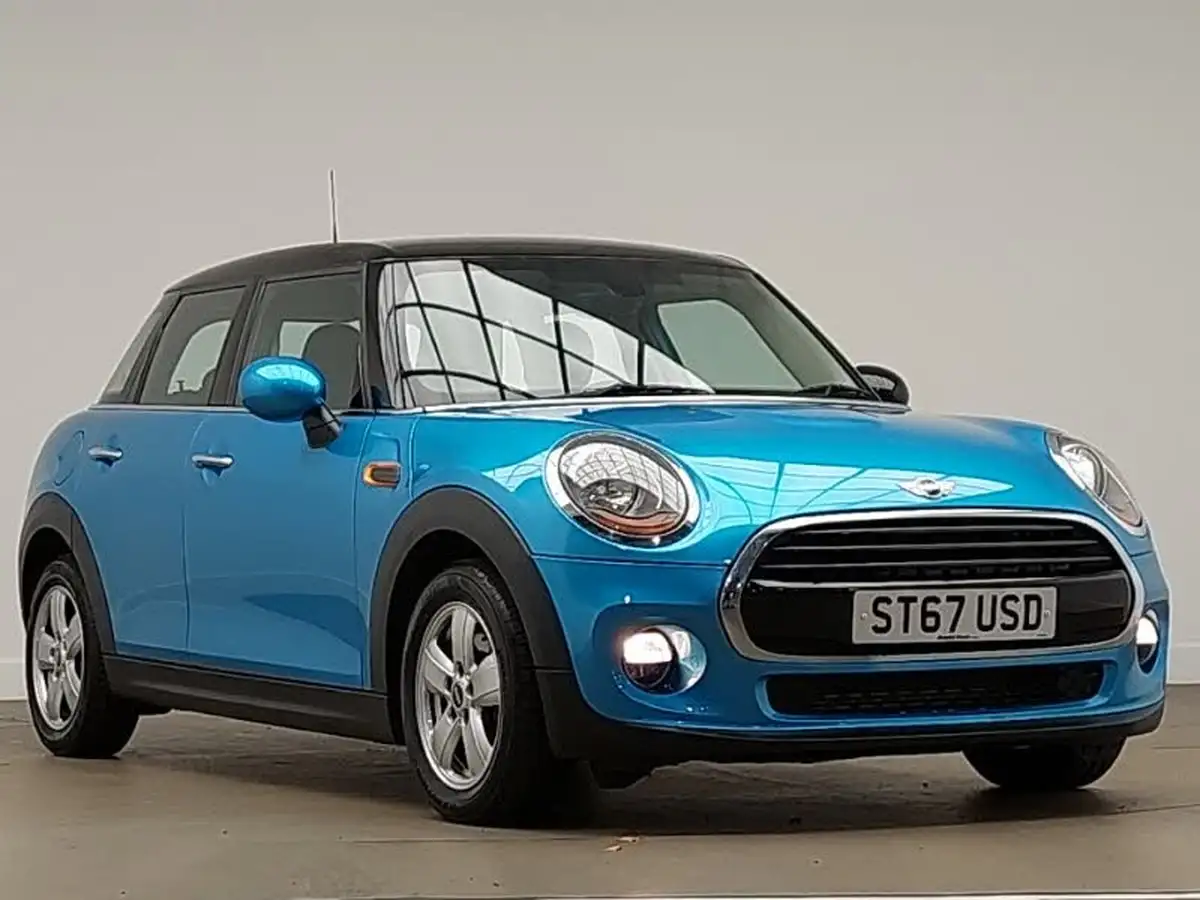 2017-mini-cooper-15-cooper-ss-hatchback-5d-big-0