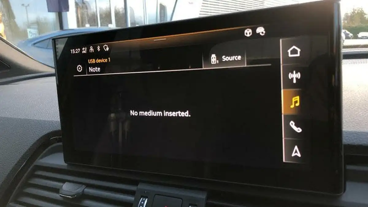2021-audi-q5-20-50-tfsi-e-s-line-station-wagon-big-28