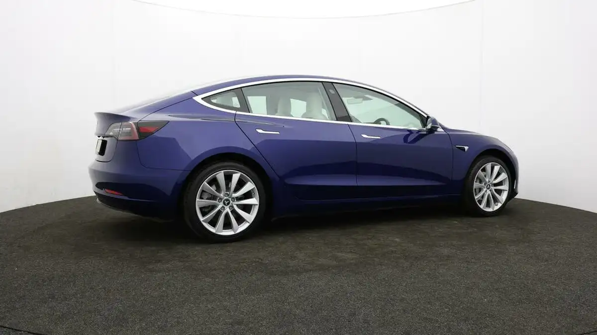 2020-tesla-model-3-e-standard-plus-big-28