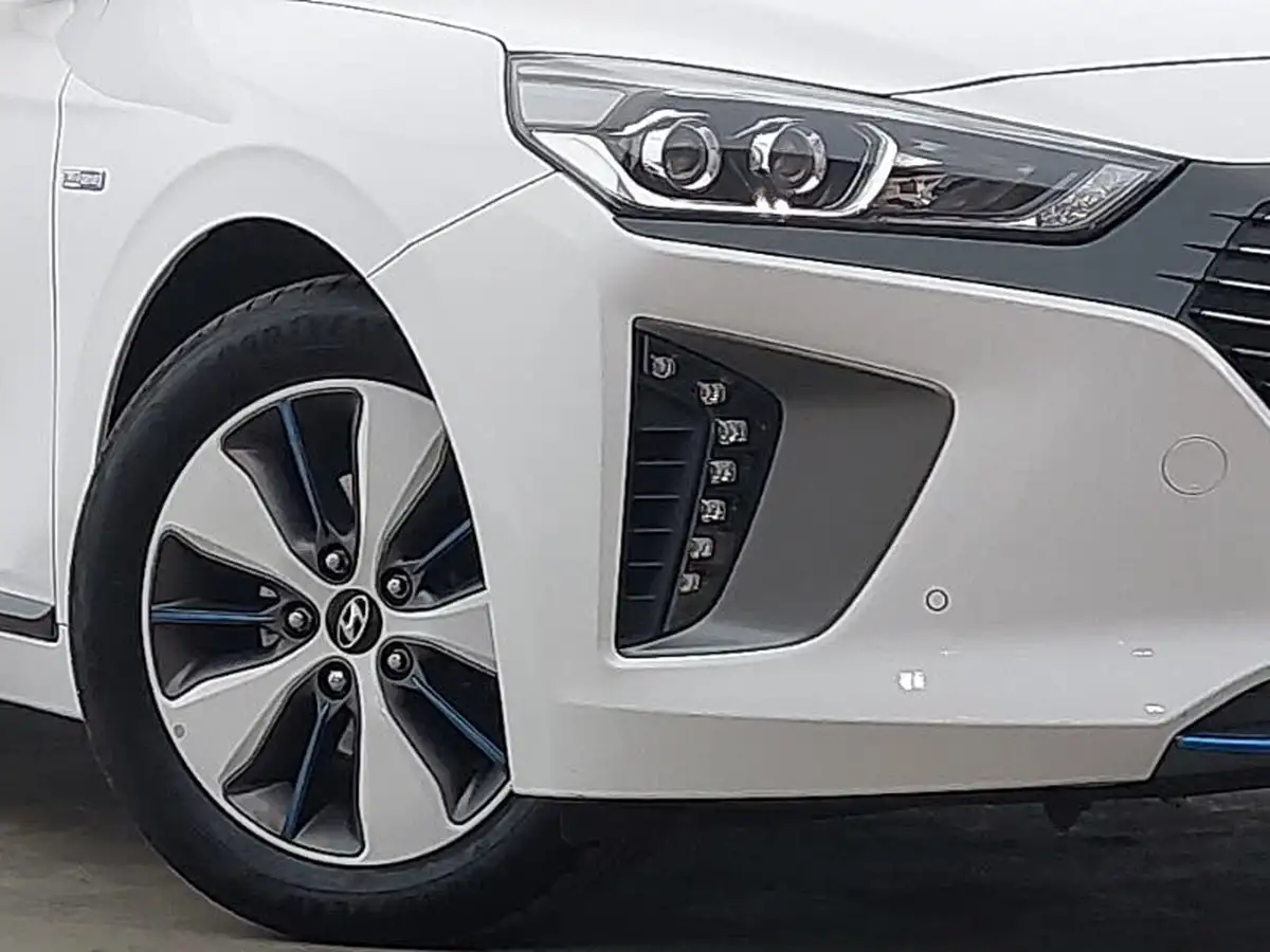 2019-hyundai-ioniq-16-gdi-premium-plug-in-hybrid-big-8