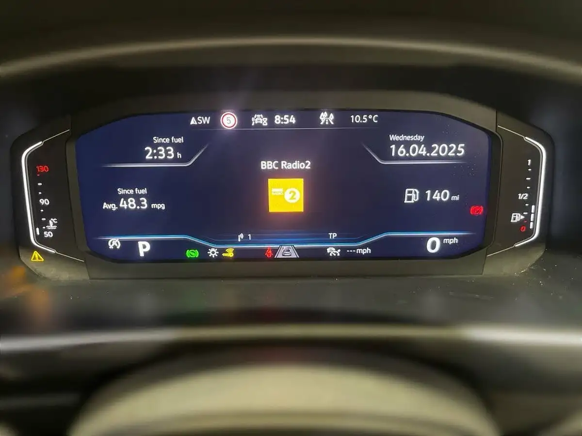 2022-volkswagen-tiguan-15-tsi-elegance-big-3