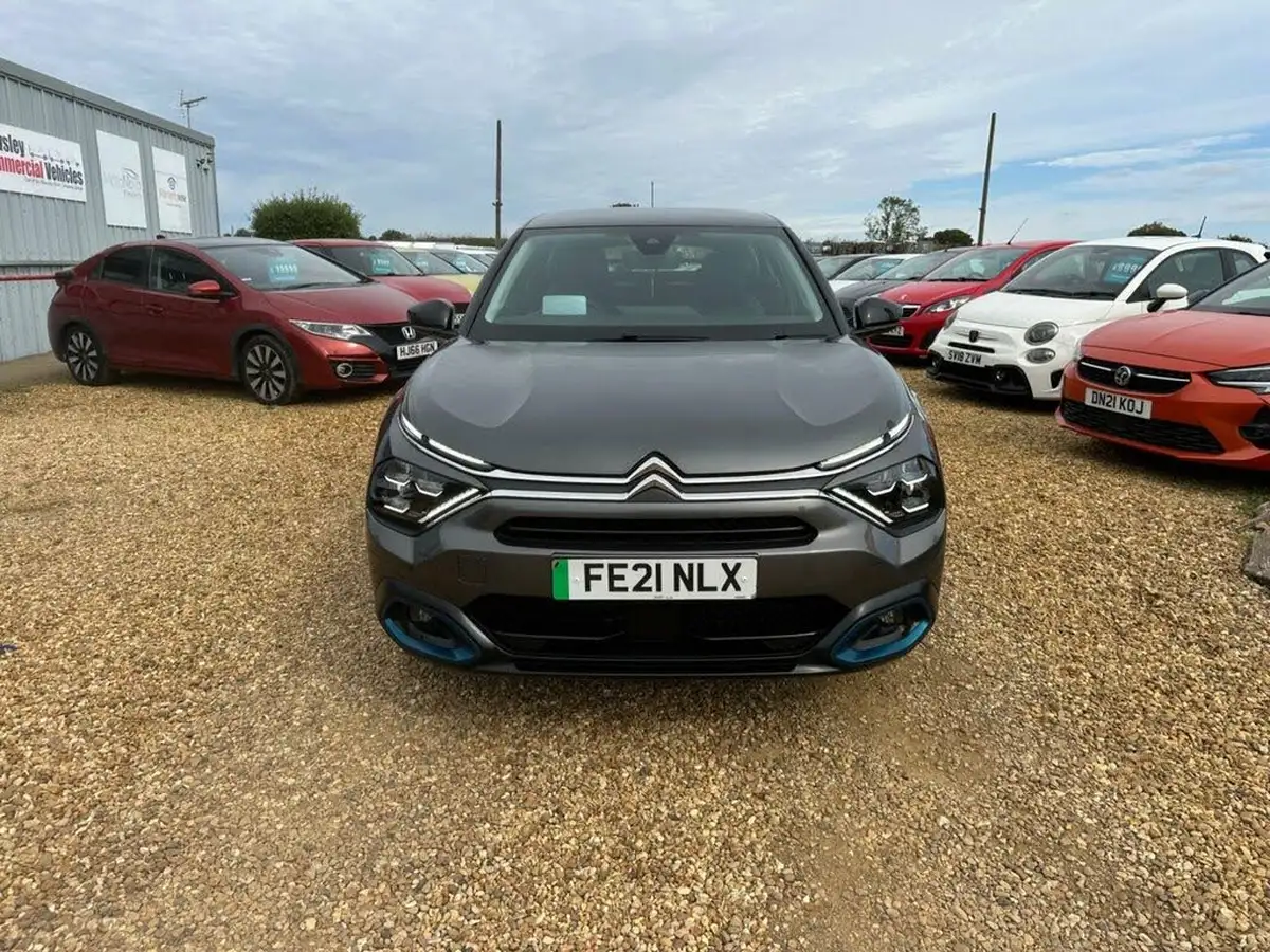 2021-citroen-c4-e-sense-plus-big-1