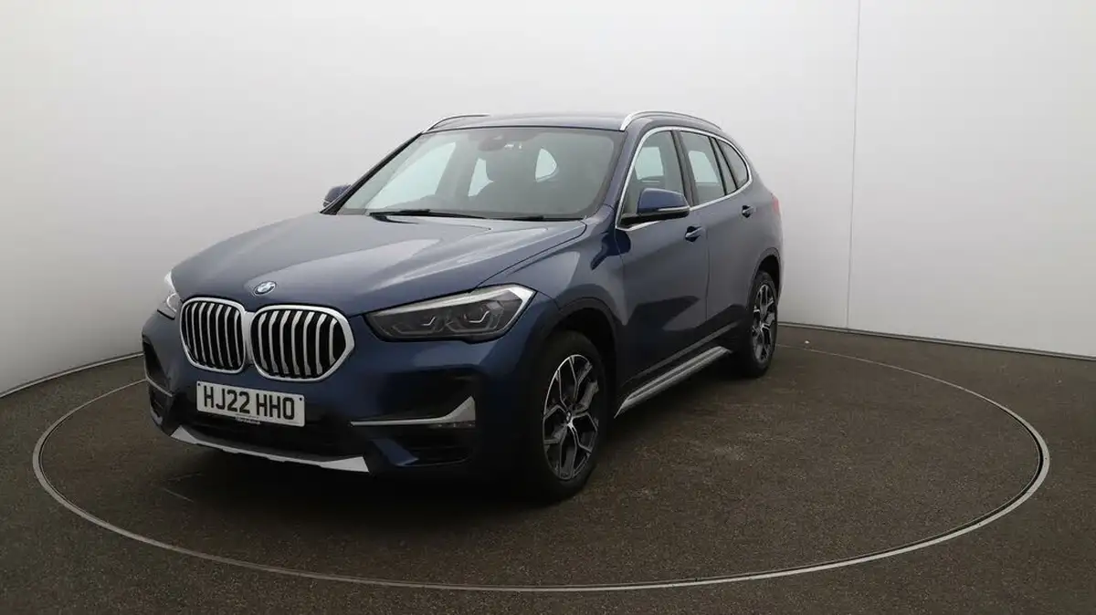 2022-bmw-x1-20-sdrive20i-xline-big-29