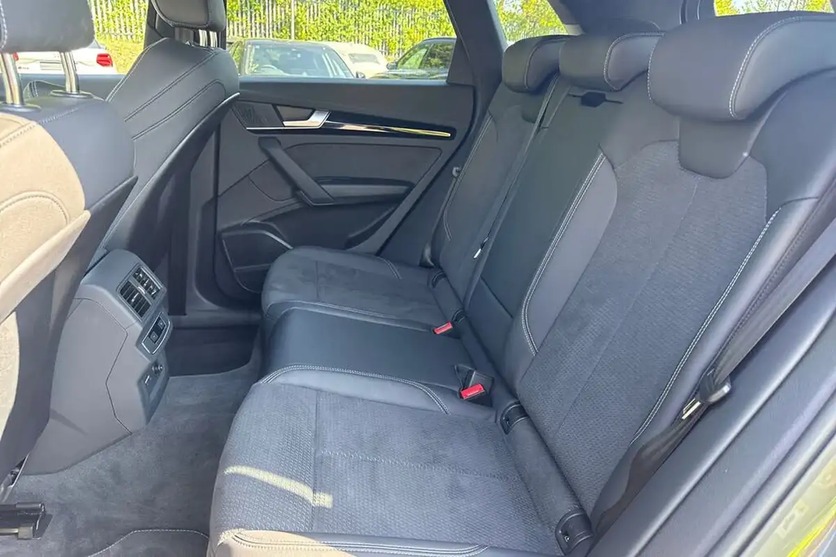 2024-audi-q5-20-45-tfsi-black-edition-station-wagon-big-18