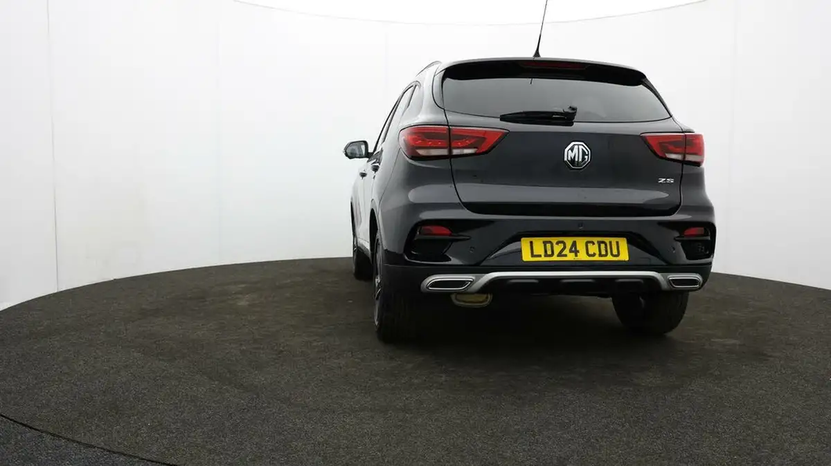 2024-mg-zs-suv-15-vti-tech-exclusive-big-23