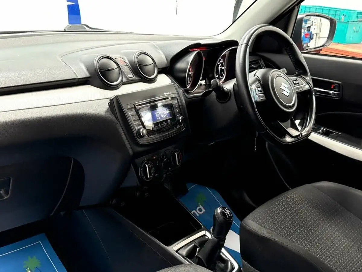 2022-suzuki-swift-12-dualjet-sz-l-big-3