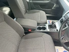 2014-volkswagen-passat-16td-ss-saloon-4d-small-10