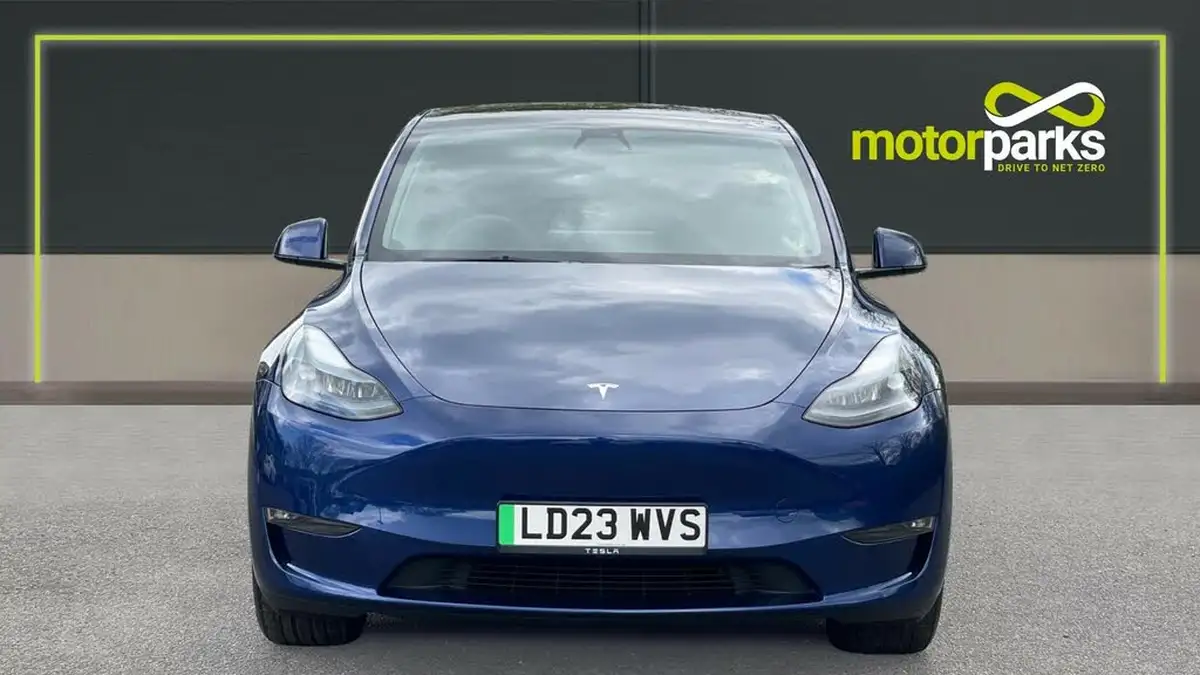2023-tesla-model-y-e-long-range-big-7