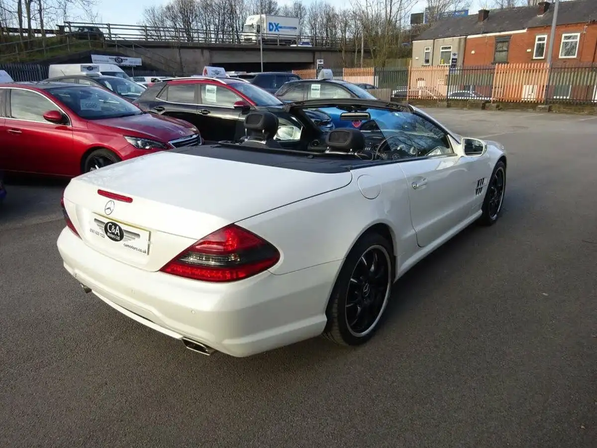 2010-mercedes-benz-sl-class-30-sl300-big-17