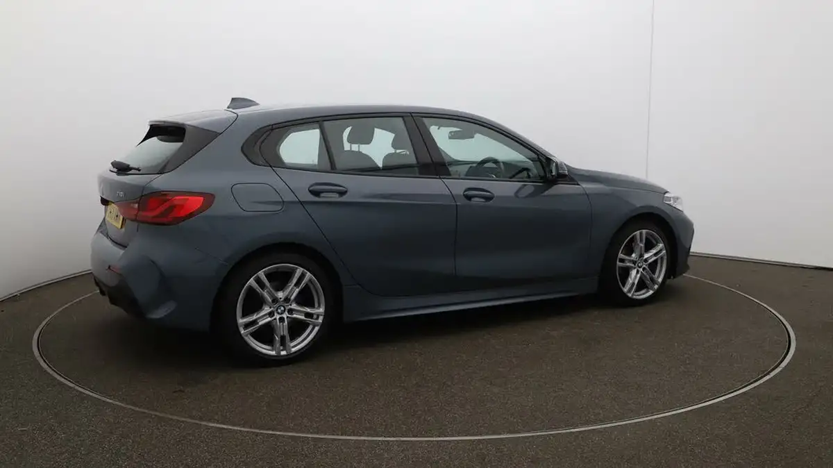 2021-bmw-1-series-15-118i-m-sport-lcp-big-44