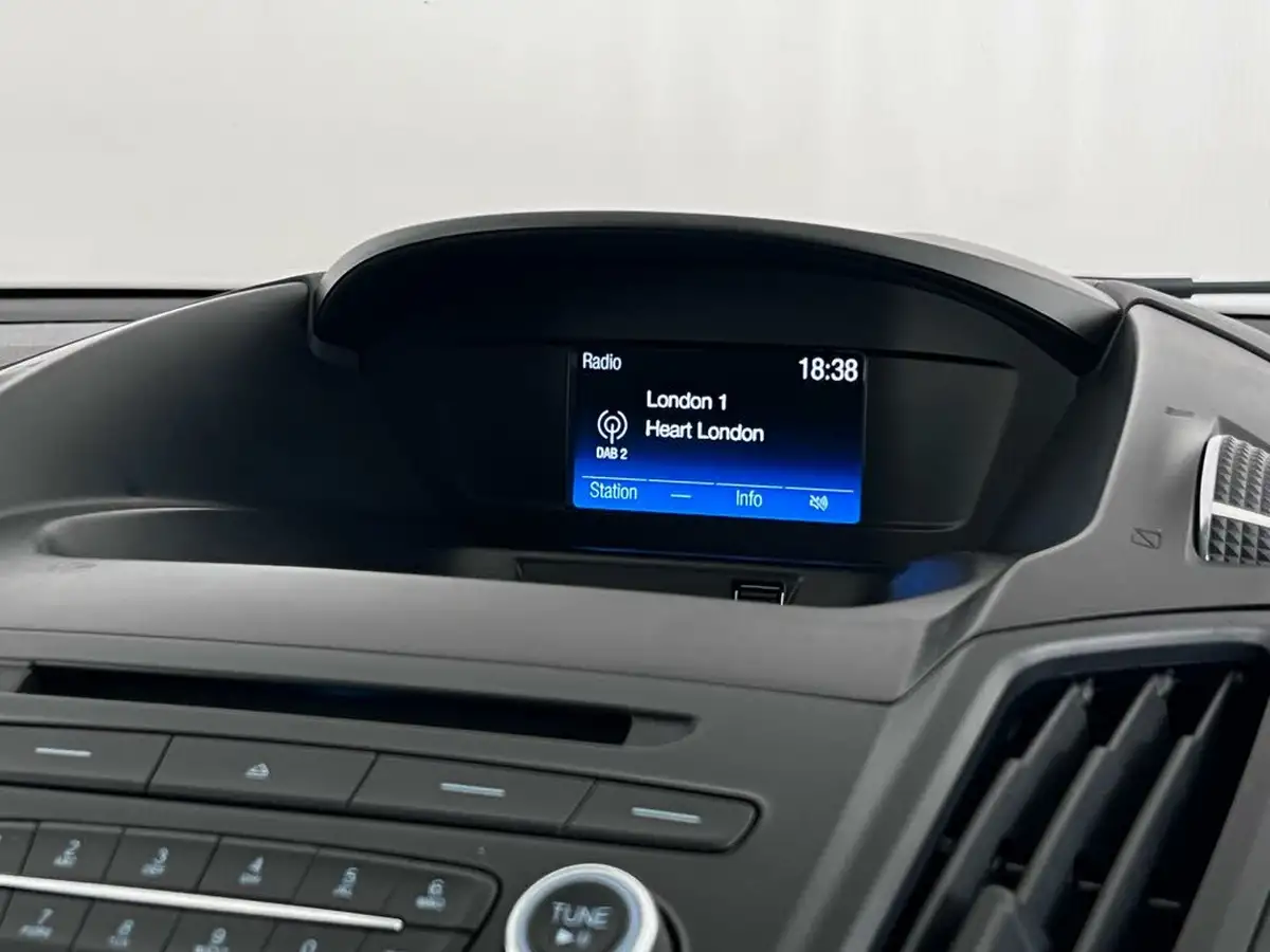 2017-ford-kuga-15tdci-zetec-ss-big-21