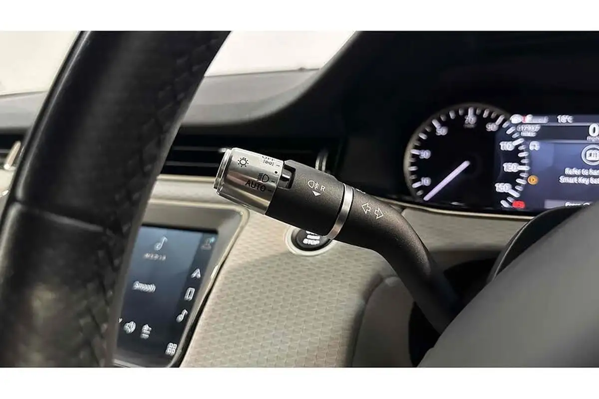 2021-land-rover-range-rover-evoque-20-p200-r-dynamic-s-big-29