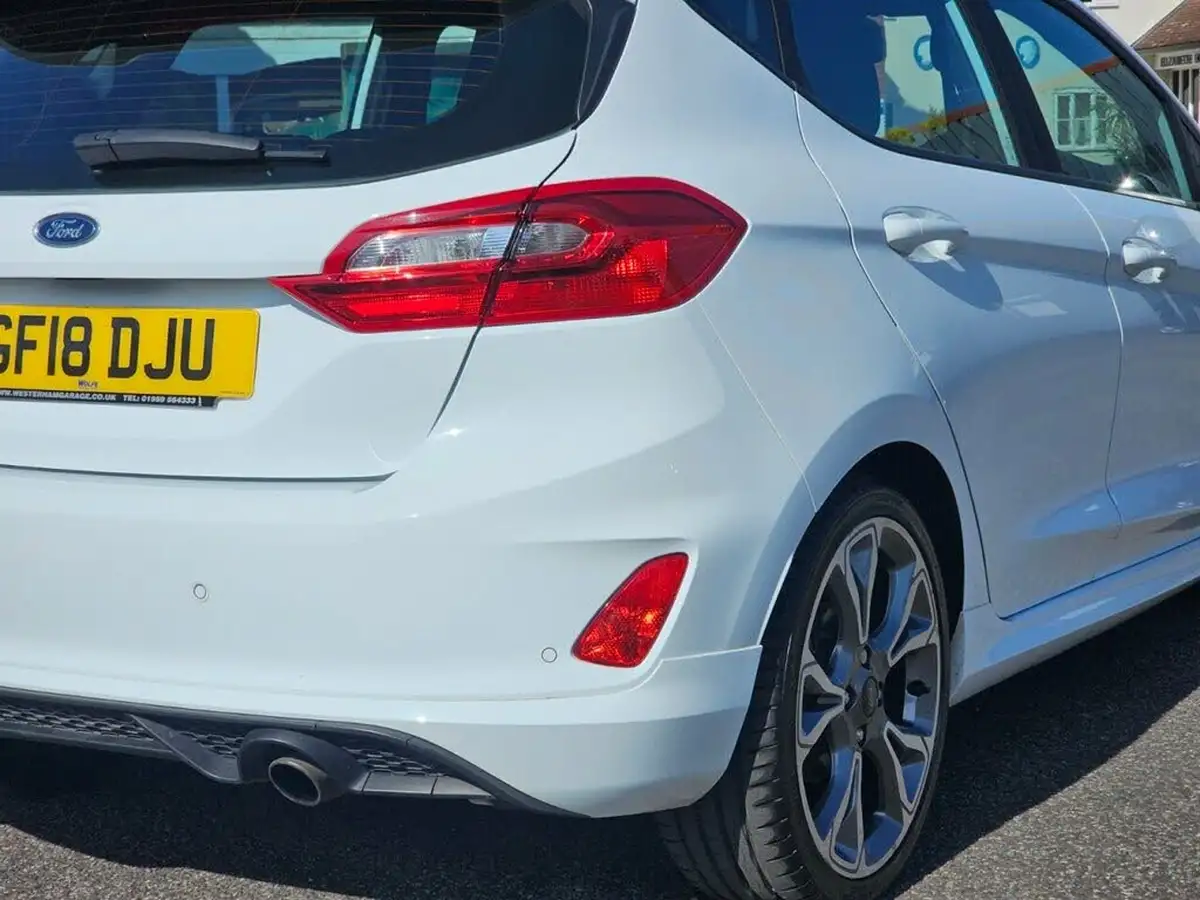 2018-ford-fiesta-10t-st-line-100ps-5d-big-39