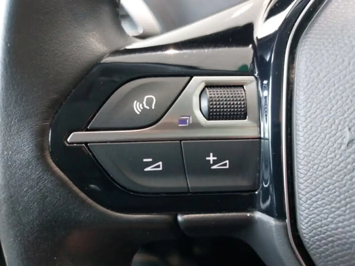 2022-peugeot-5008-suv-15-bluehdi-allure-premium-big-12
