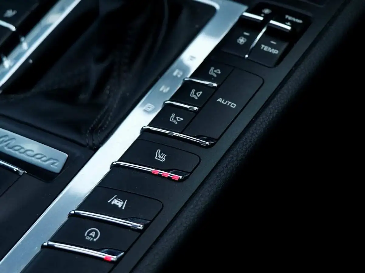2019-porsche-macan-30-v6-s-big-16