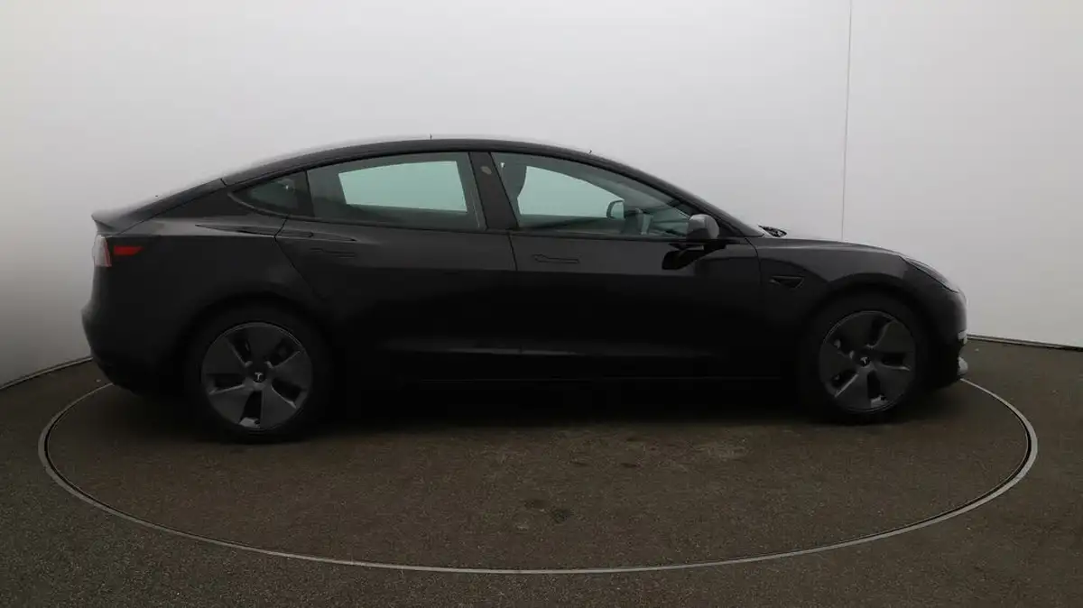 2021-tesla-model-3-e-long-range-4x4-big-8