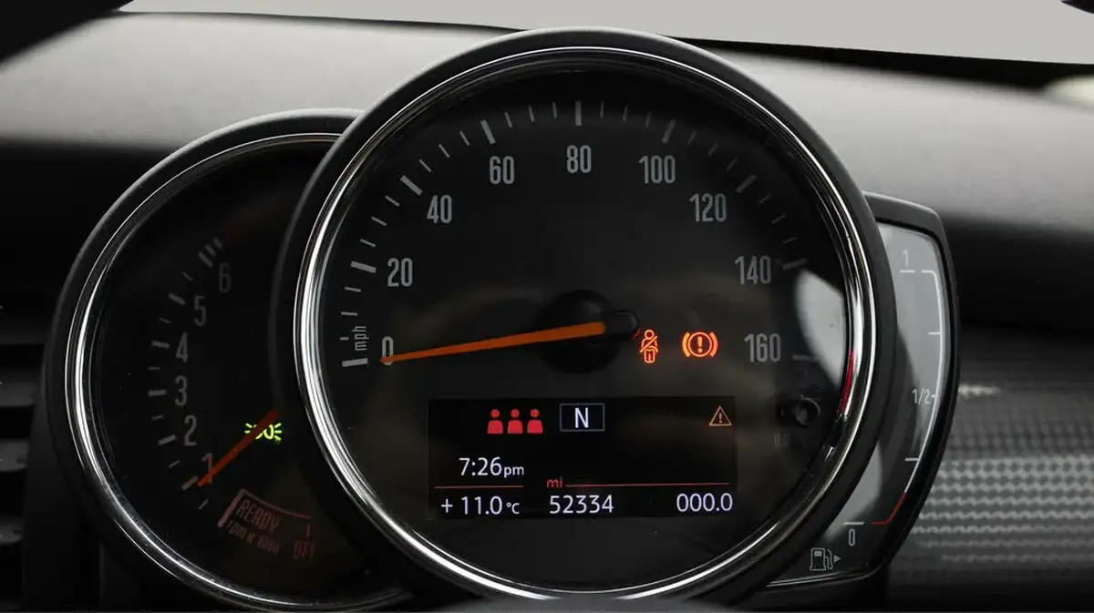 2020-mini-countryman-15-cooper-classic-big-9