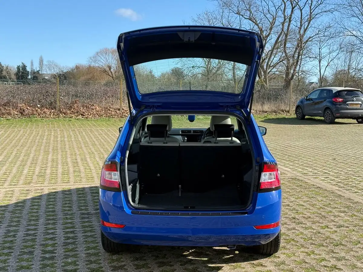 2019-skoda-fabia-10-tsi-se-l-109ps-estate-big-49