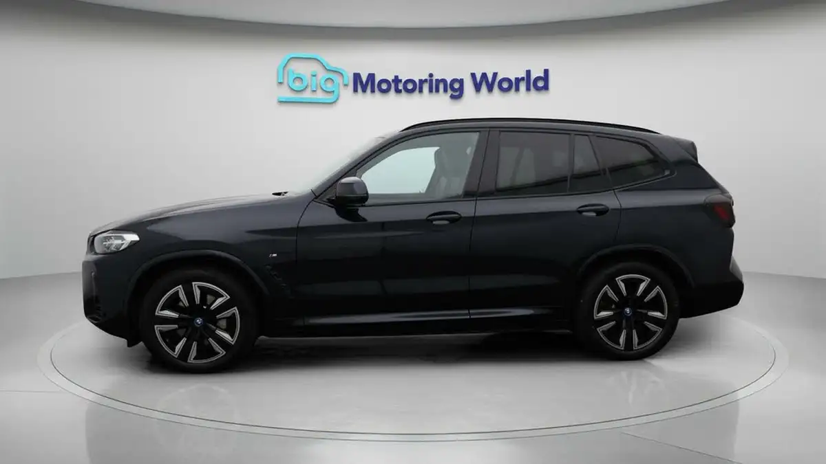 2022-bmw-ix3-e-m-sport-big-4