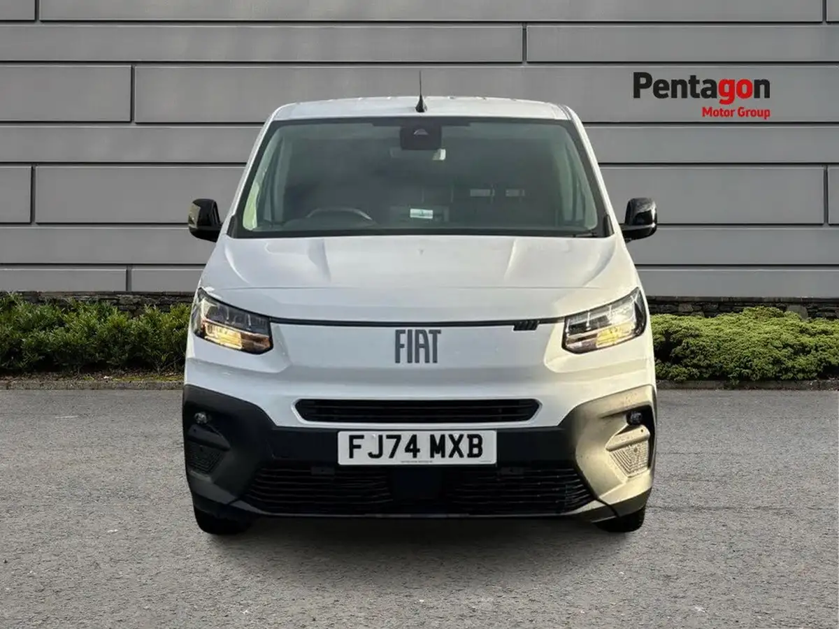2025-fiat-doblo-big-13