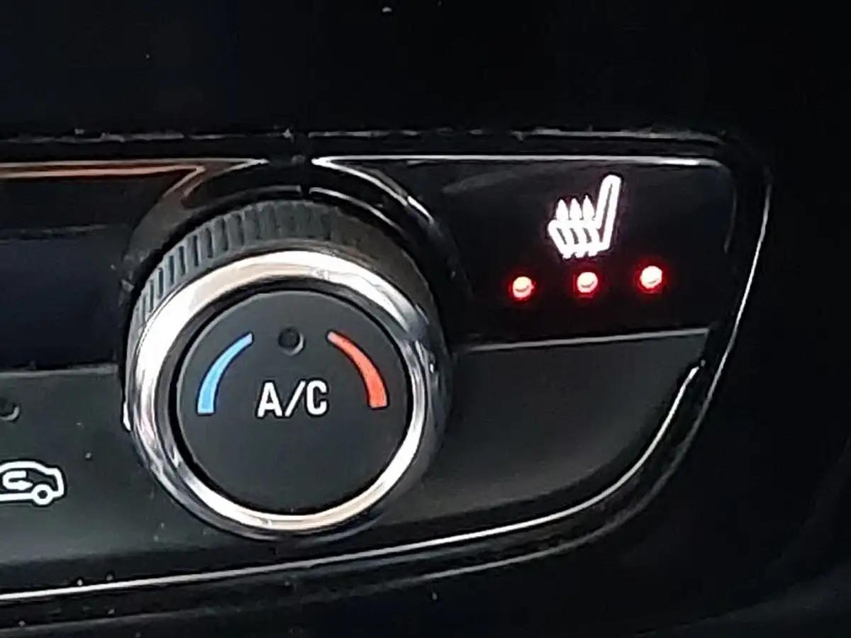 2021-vauxhall-mokka-12-elite-edition-100ps-big-14